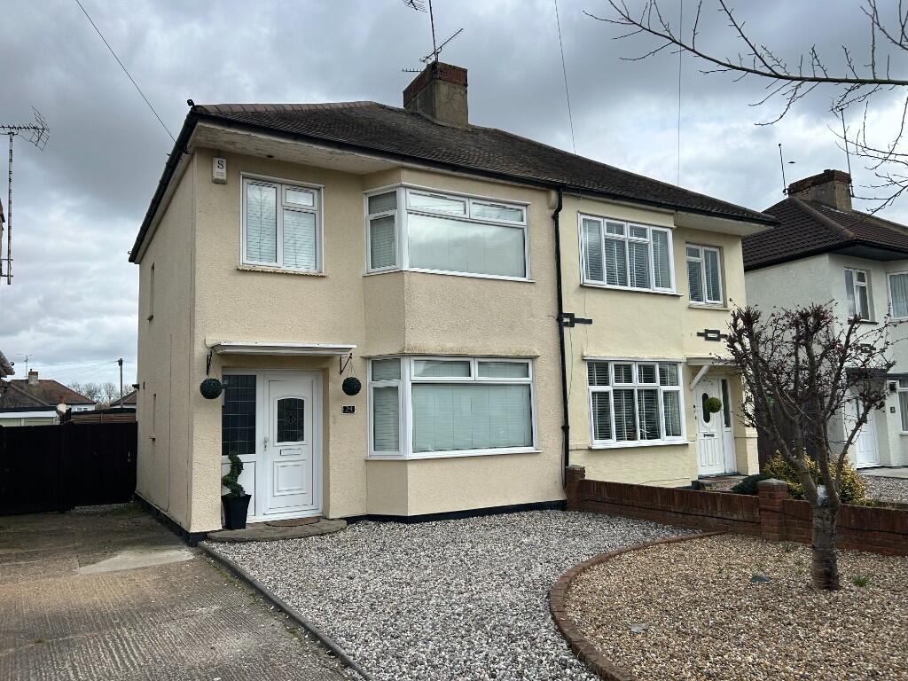 Main image of property: Thornford Gardens, Southend-On-Sea, Essex, SS2