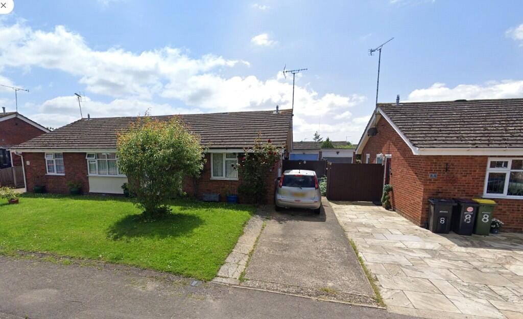 Main image of property: Avon Close, Rochford, Essex, SS4