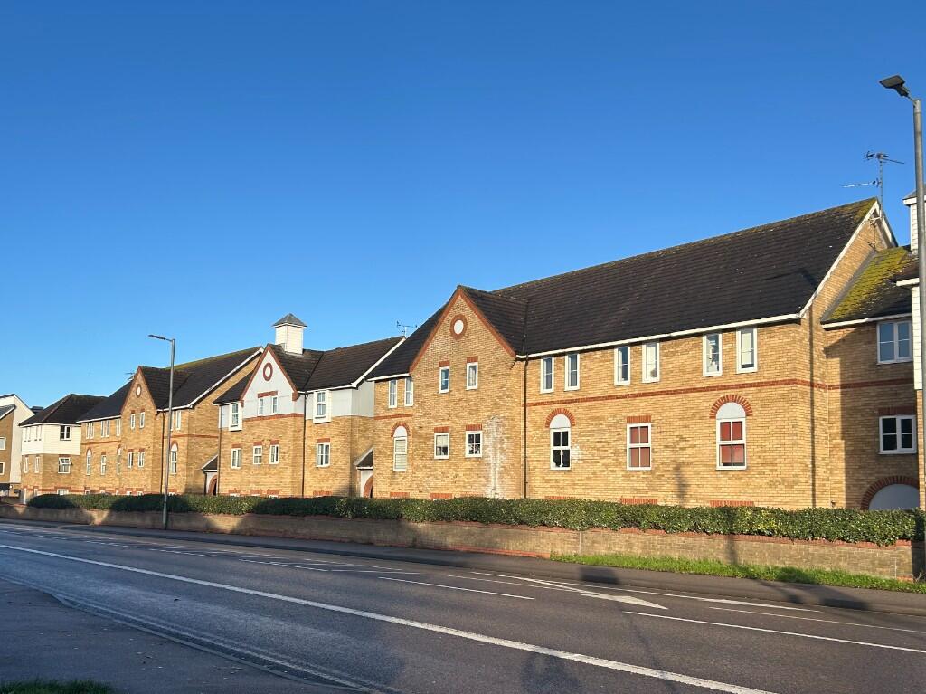 Main image of property: London Road, Benfleet, Essex, SS7