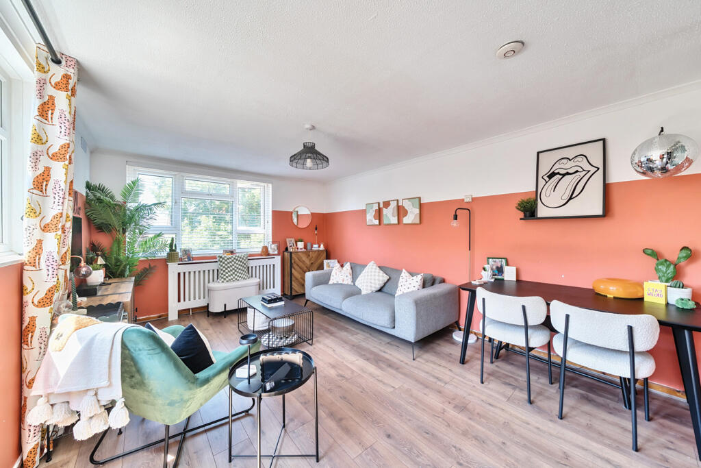 Main image of property: Bruffs Meadow, Northolt