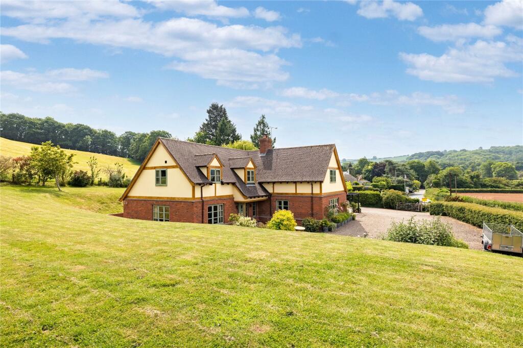 4 bedroom detached house for sale in Hawthorn Cottage, Upper Hill