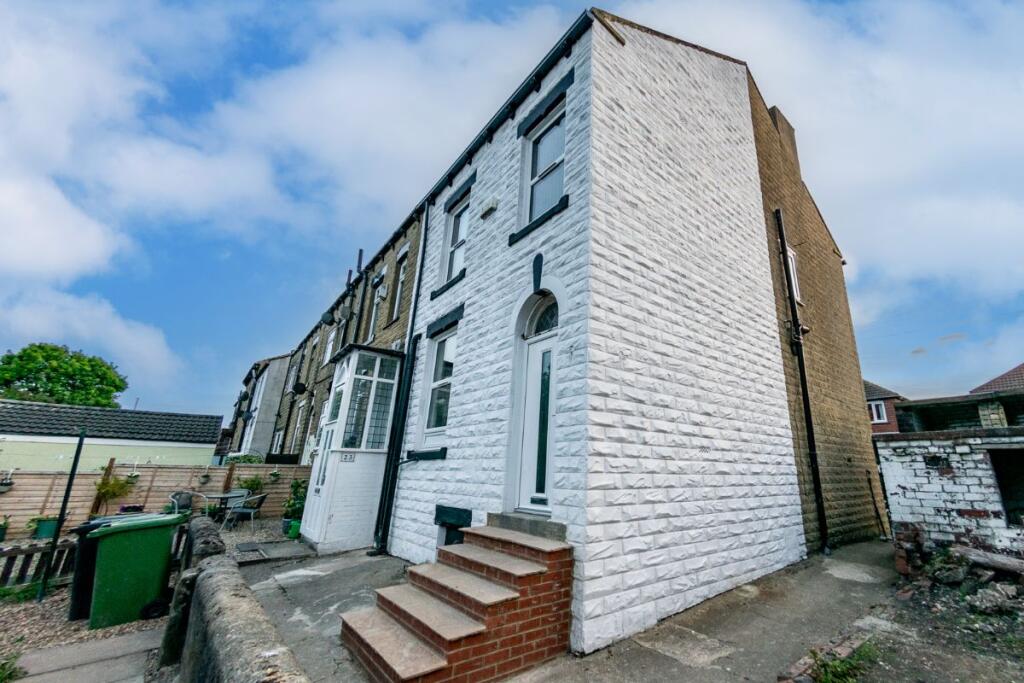 Main image of property: Hopewell View, Leeds
