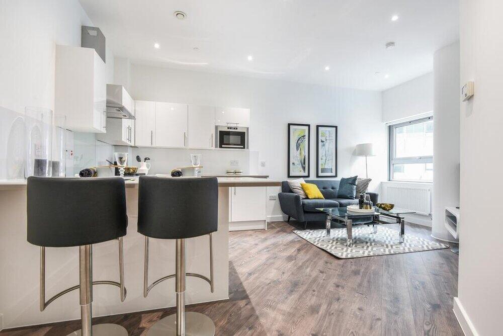 Main image of property: Delta Point, Wellesley Road, Croydon, CR0 2NY