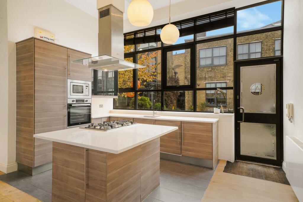 Main image of property: Villiers Road, Willesden, NW2