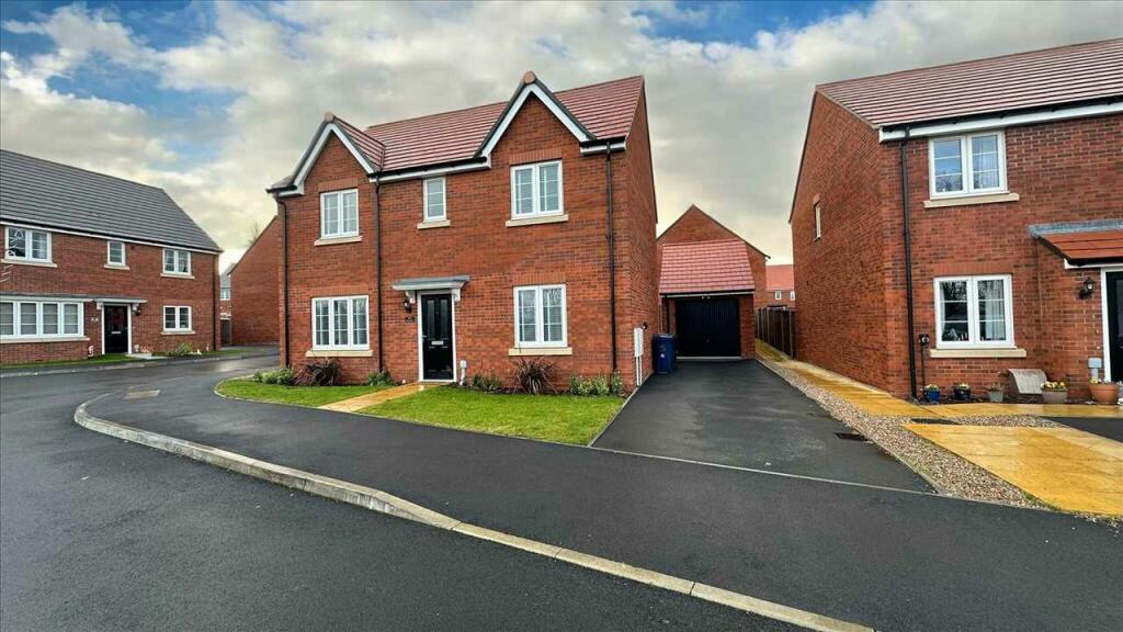 4 bedroom detached house for sale in Harebell Avenue, Ruddington
