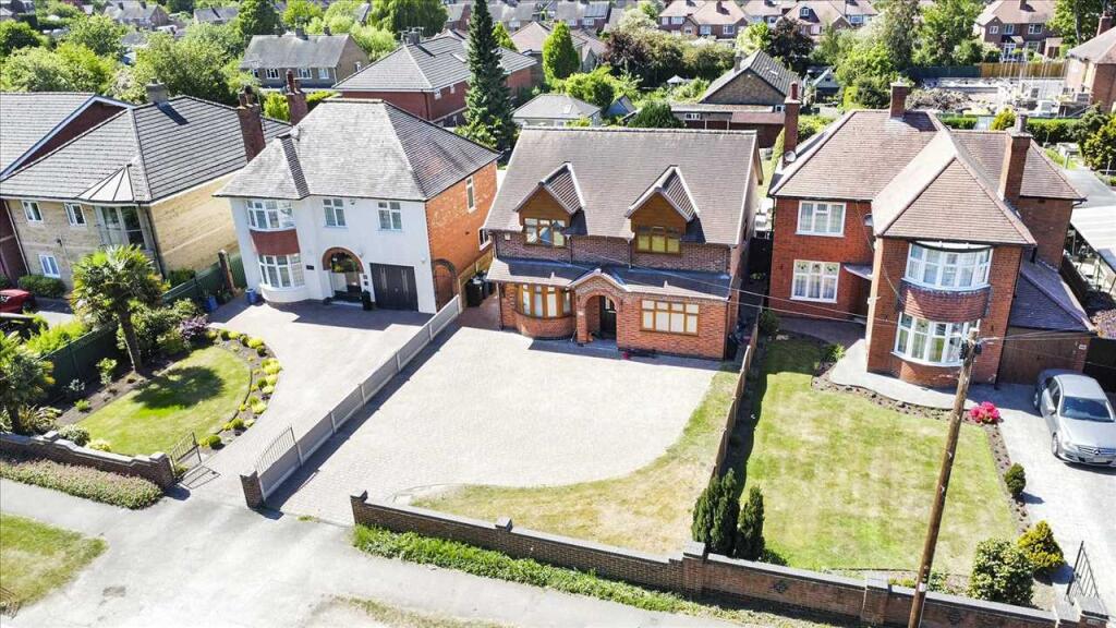 Main image of property: Loughborough Road, Nottingham
