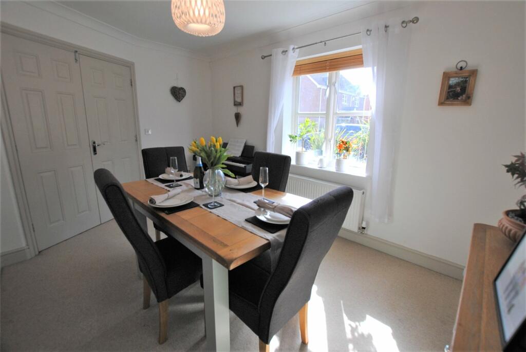 4 bedroom detached house for sale in Cambrian Way, Marshfield, Cardiff, CF3