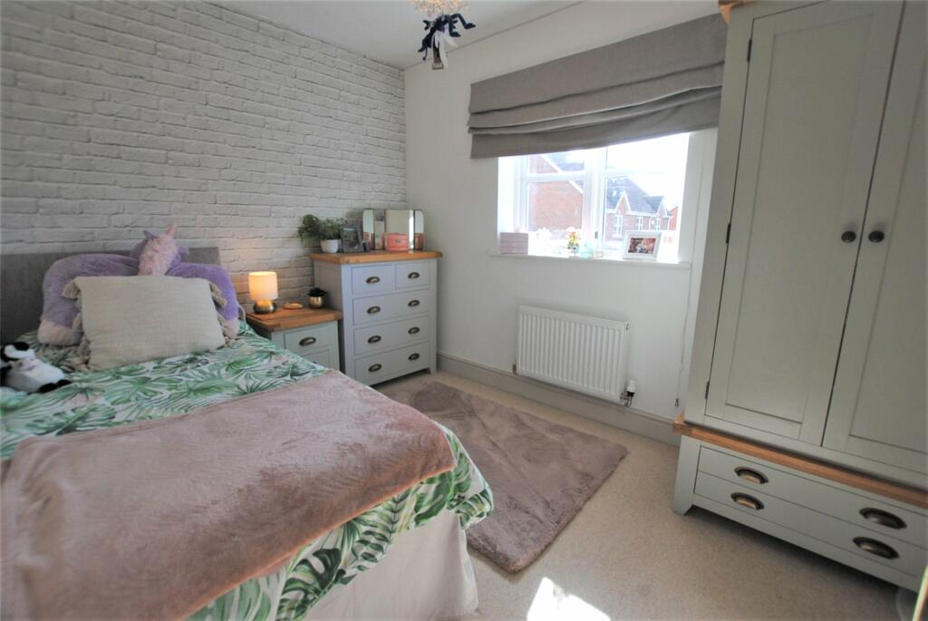 4 bedroom detached house for sale in Cambrian Way, Marshfield, Cardiff, CF3