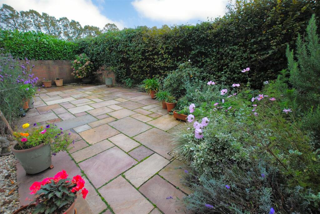 Additional property image - Elgar Crescent, Llanrumney, Cardiff, CF3