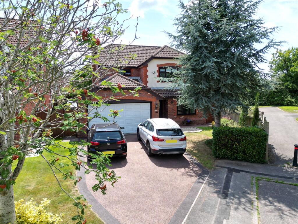 Main image of property: Oakfields, Marshfield, Cardiff, CF3