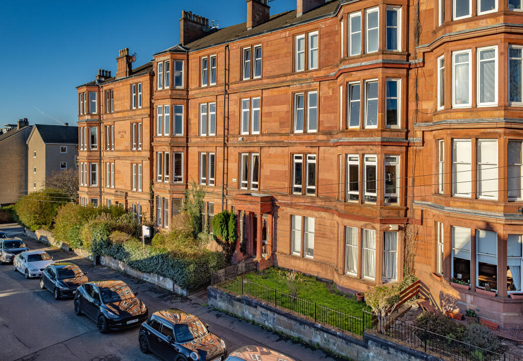 Main image of property: Flat 2/1, 265 Golfhill Drive, Dennistoun, Glasgow , G31