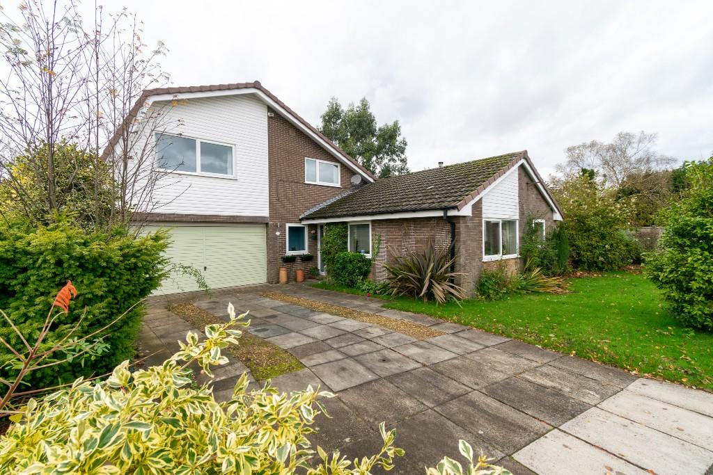 3 bedroom detached house for sale in Elmers Green, Lancashire, WN8