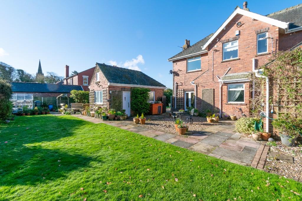 4 bedroom detached house for sale in Church Road, Bickerstaffe, L39