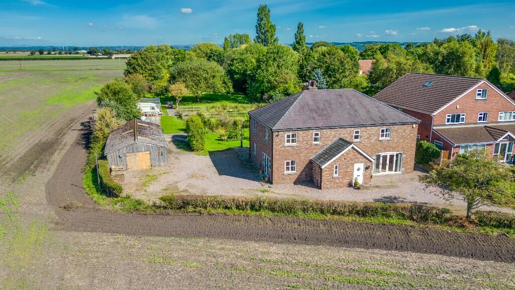 5 bedroom detached house for sale in Moss Nook, Burscough, L40