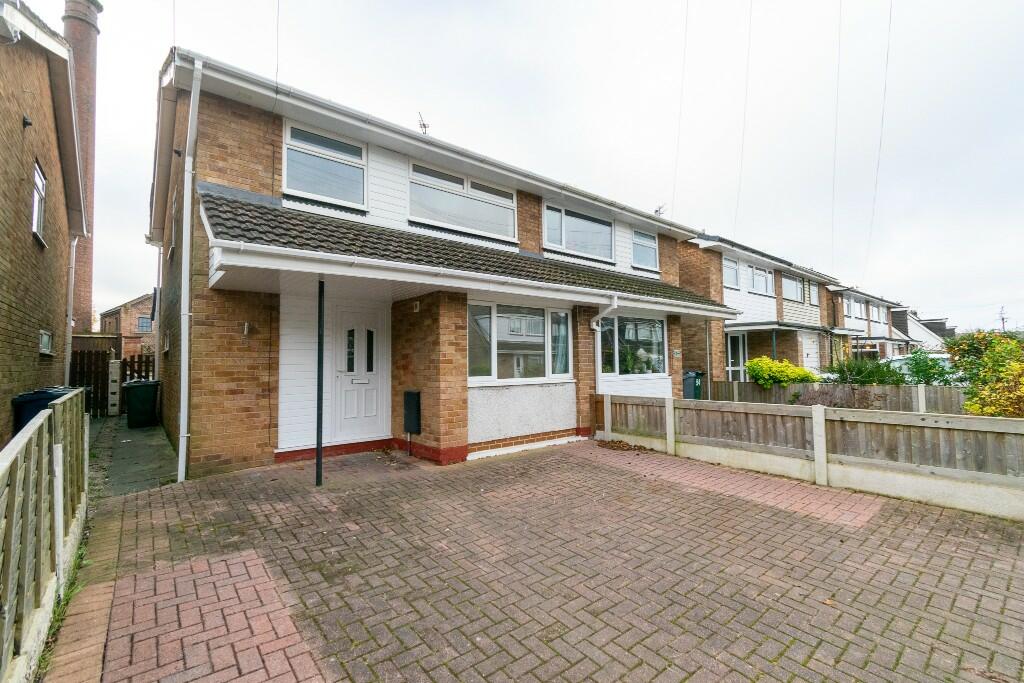 3 bedroom semidetached house for sale in Colburne Close, Burscough, L40