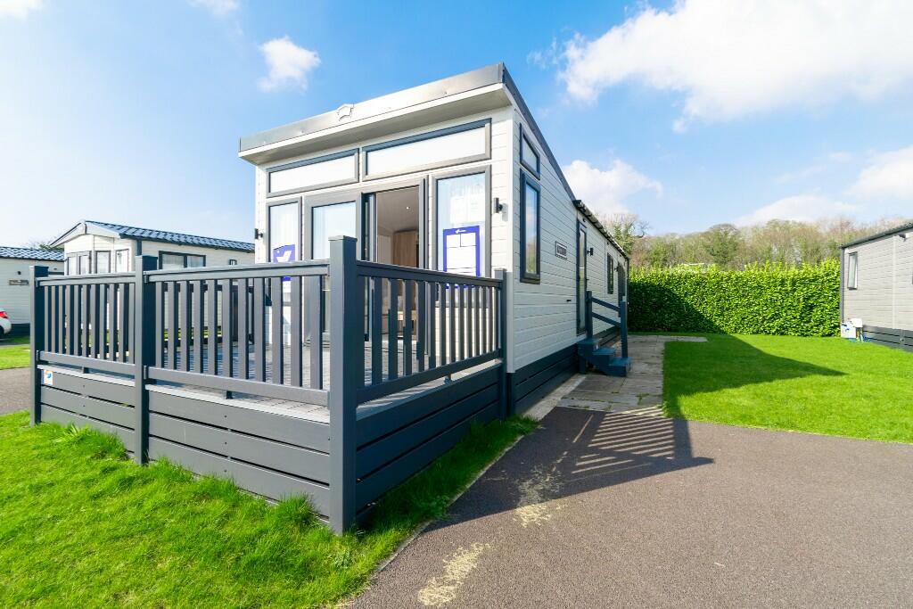 2 bedroom park home for sale in Smithy Lane, Scarisbrick, L40