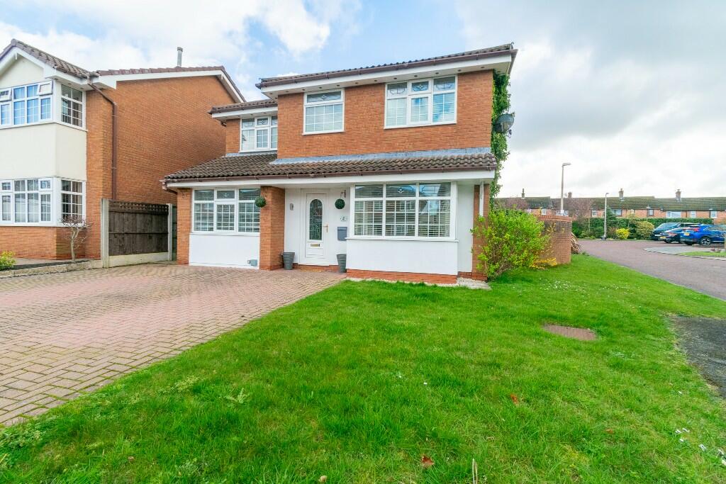 4 bedroom detached house for sale in Harding Road, Burscough, L40
