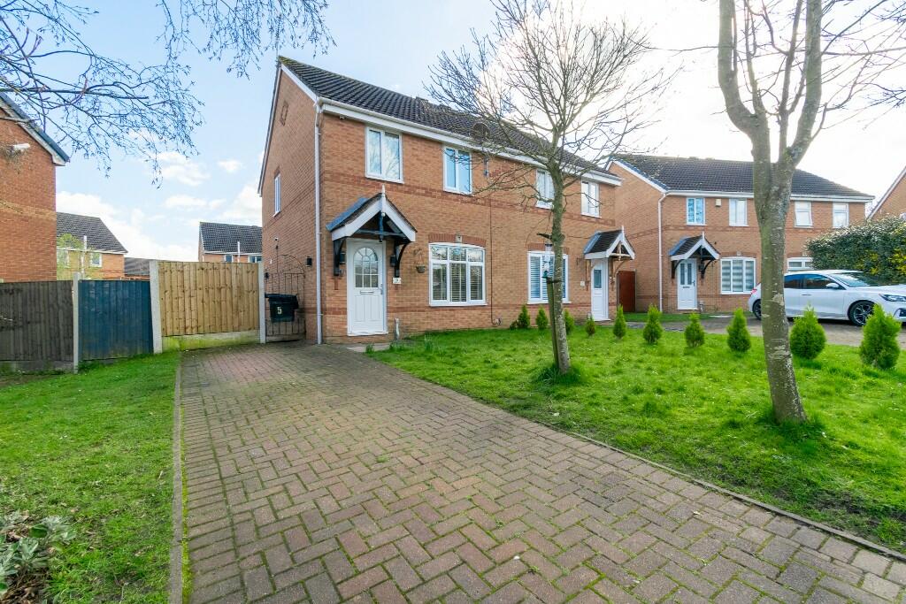 3 bedroom semidetached house for sale in Clarkfield Close, Burscough, L40