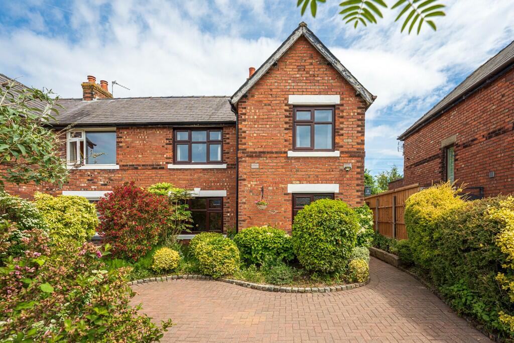 3 bedroom semi-detached house