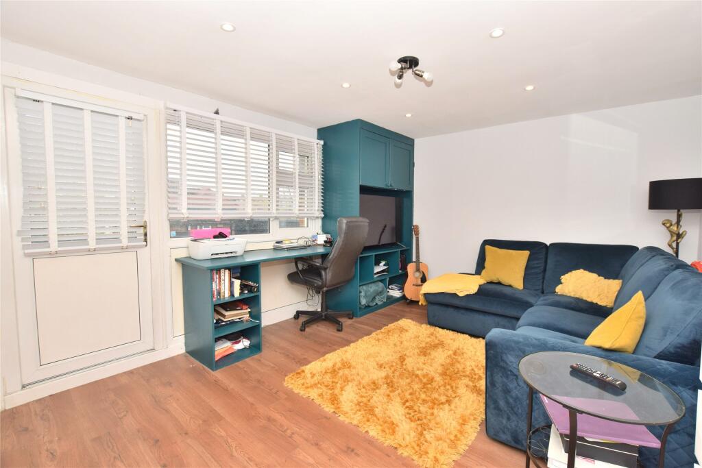 1 bedroom apartment for sale in Muschamp Road, Carshalton, SM5