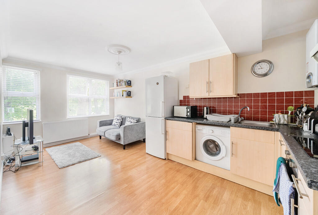 Main image of property: Cumberland Court 4-5 Kings Parade, Wrythe Lane, Carshalton, SM5