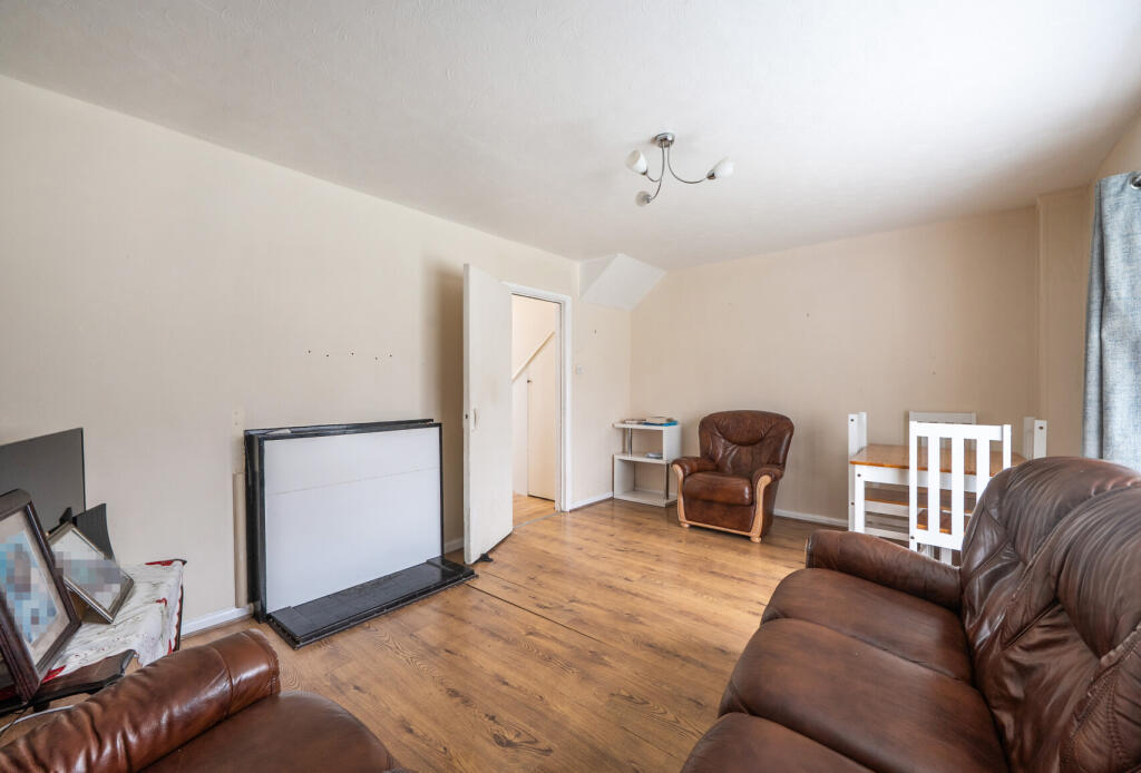 Main image of property: Wrythe Lane, Carshalton, Sutton, SM5