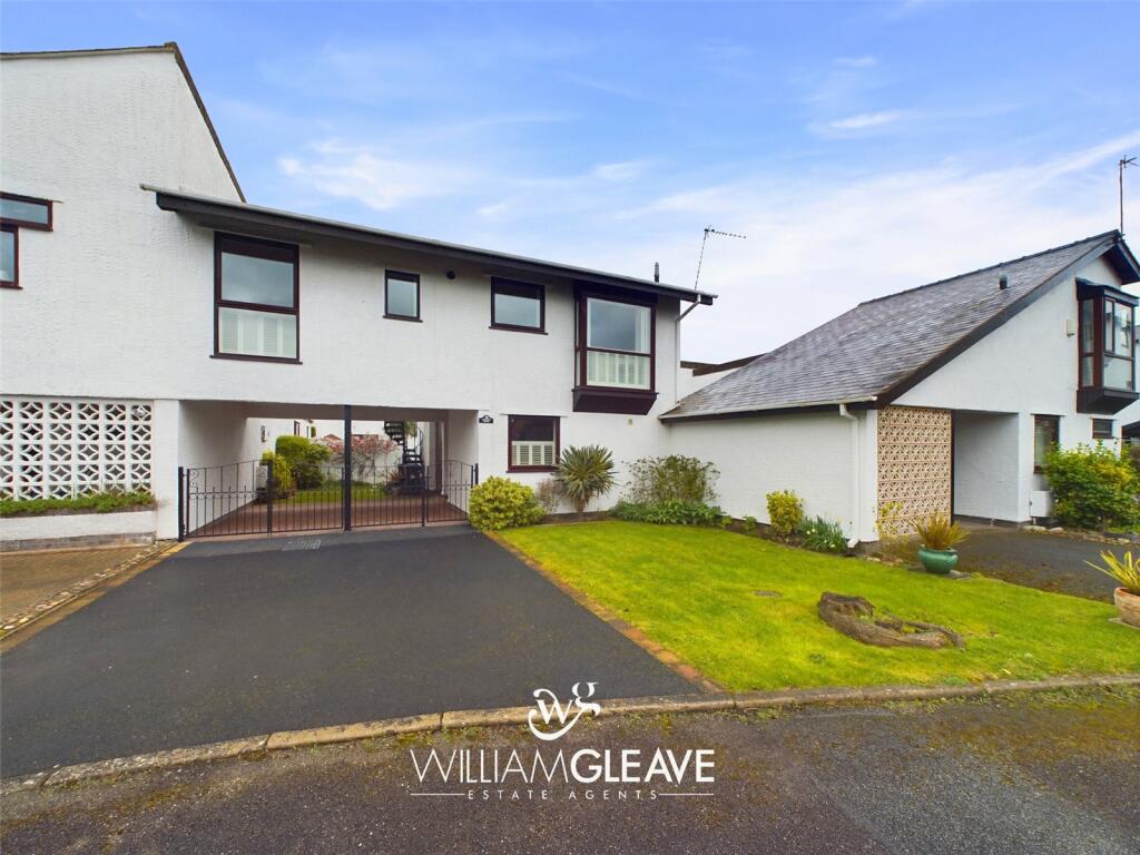 2 bedroom terraced house for sale in Deganwy Beach, Deganwy, Conwy, LL31