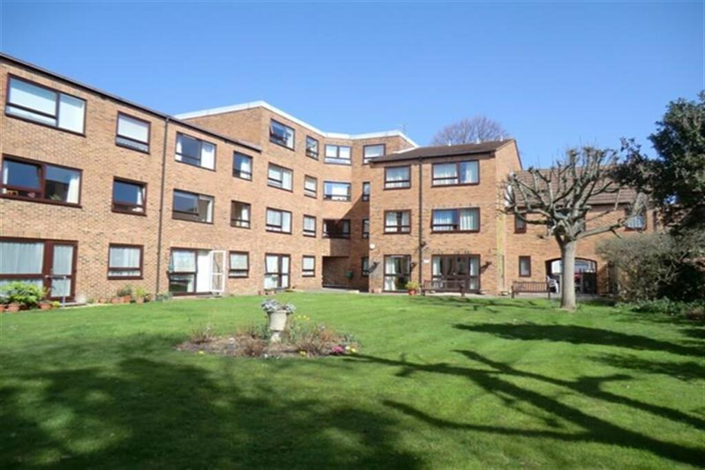 1 bedroom retirement property for rent in Homegrove House, Grove Road North, Southsea, PO5