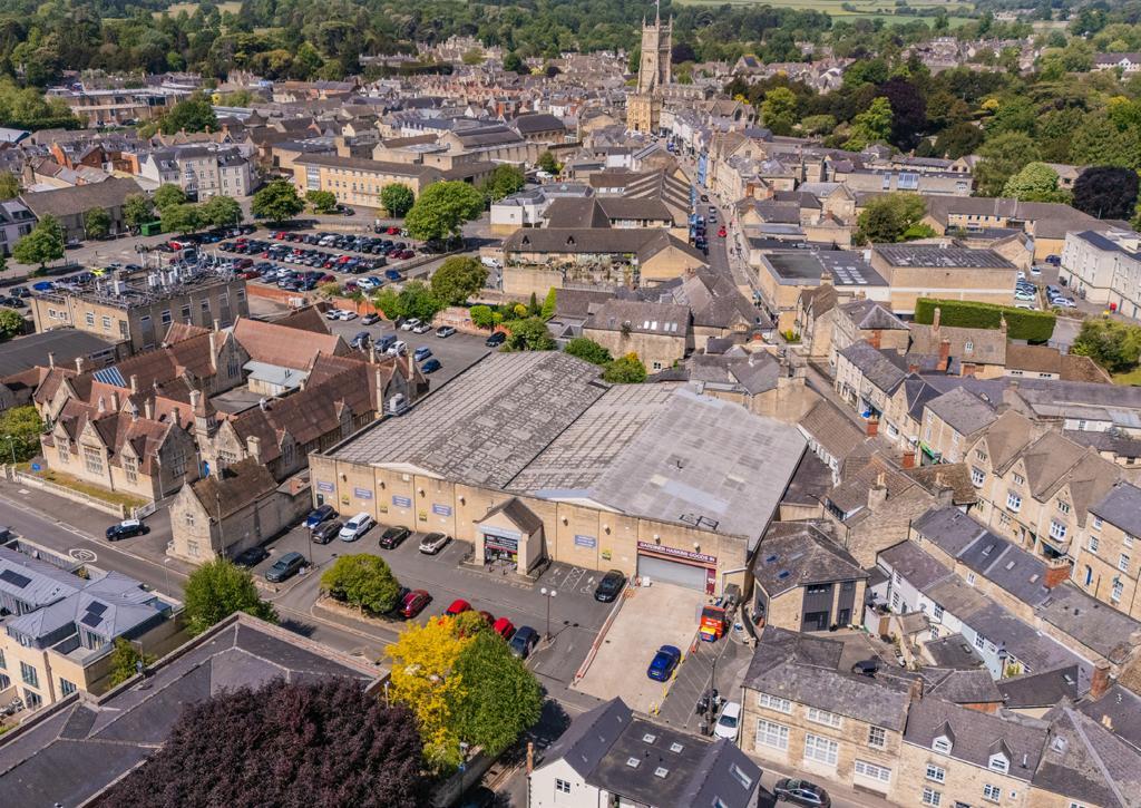 Main image of property: 68-72 Dyer Street, Cirencester, Gloucestershire, GL7 2PF