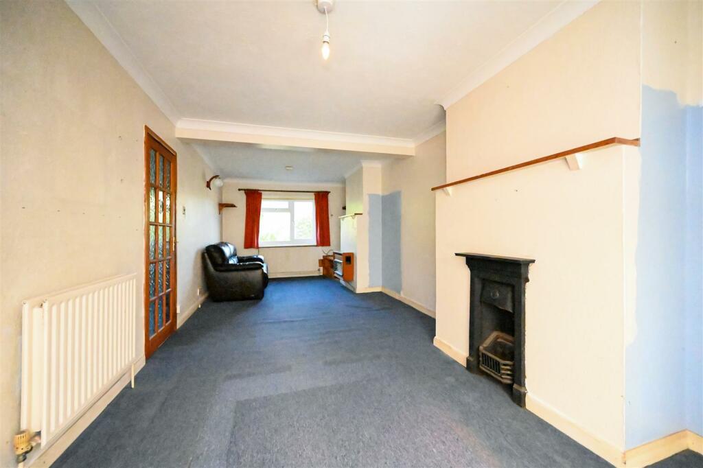 5 bedroom semidetached house for sale in Flansham Lane, Felpham, PO22