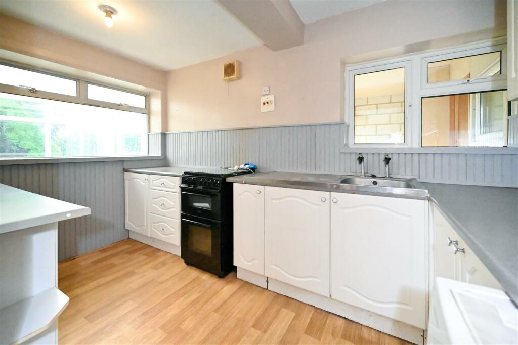 5 bedroom semidetached house for sale in Flansham Lane, Felpham, PO22