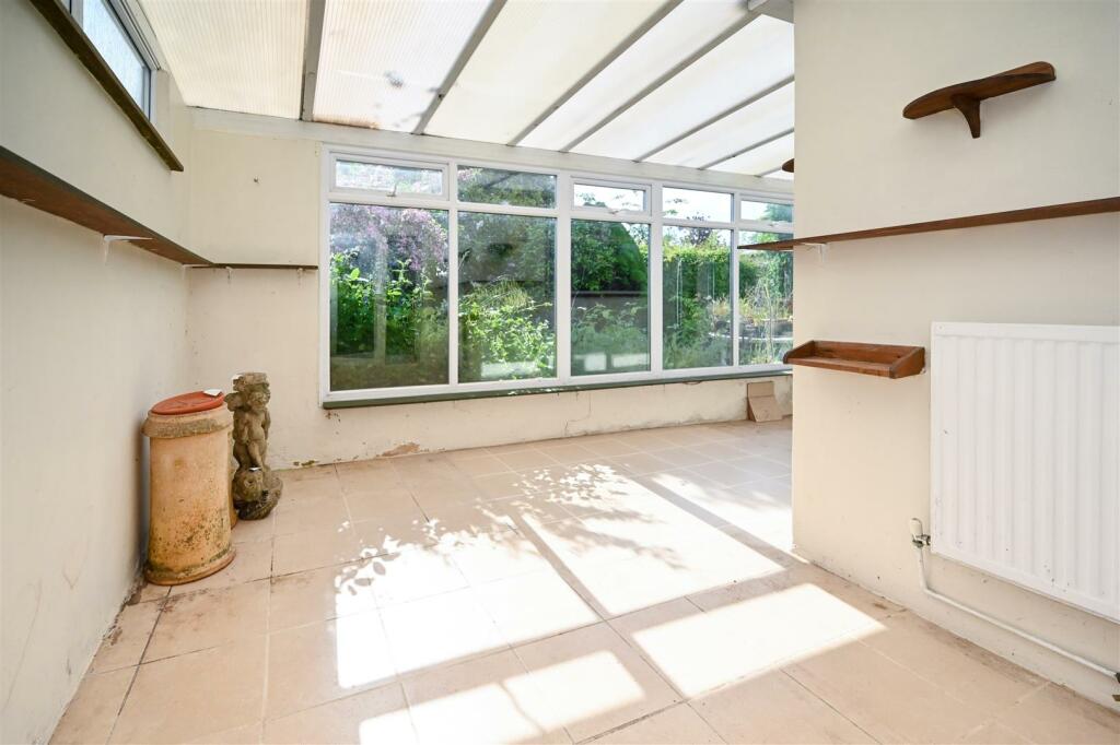 5 bedroom semidetached house for sale in Flansham Lane, Felpham, PO22