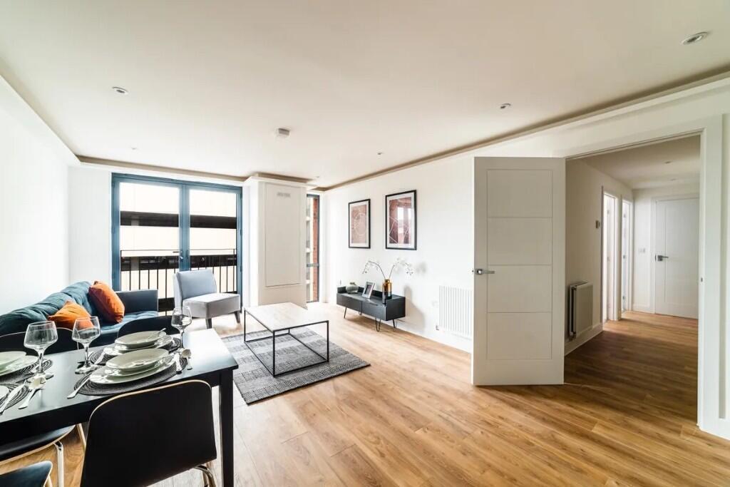 Main image of property: St. Peters Street, Bedford, Bedfordshire, MK40