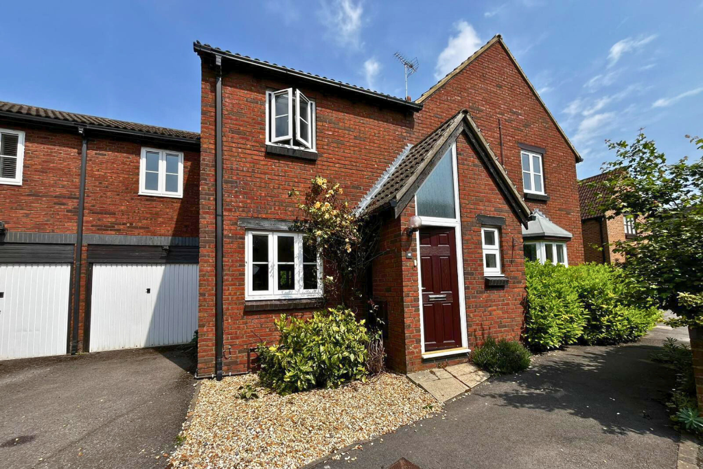 Main image of property: Coney Grange, Bracknell, Berkshire, RG42