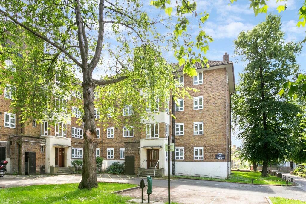 Main image of property: Oaklands Estate, London, SW4
