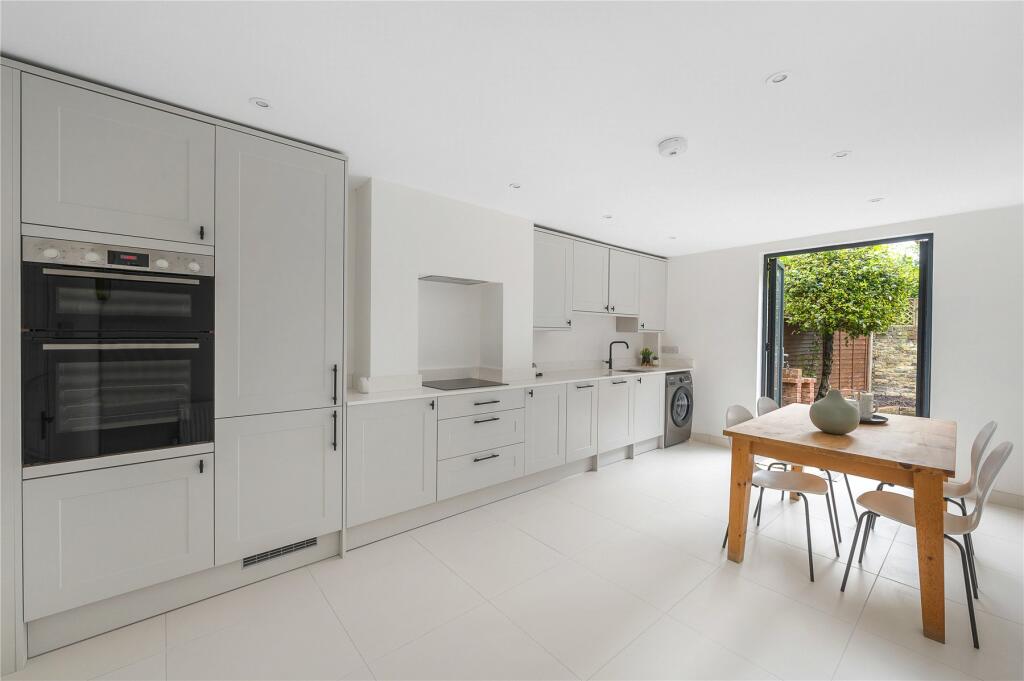 Main image of property: Narbonne Avenue, London, SW4