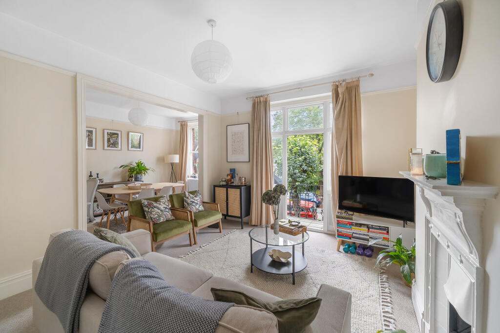 2 bedroom apartment for rent in Cavendish Gardens, Clapham, SW4