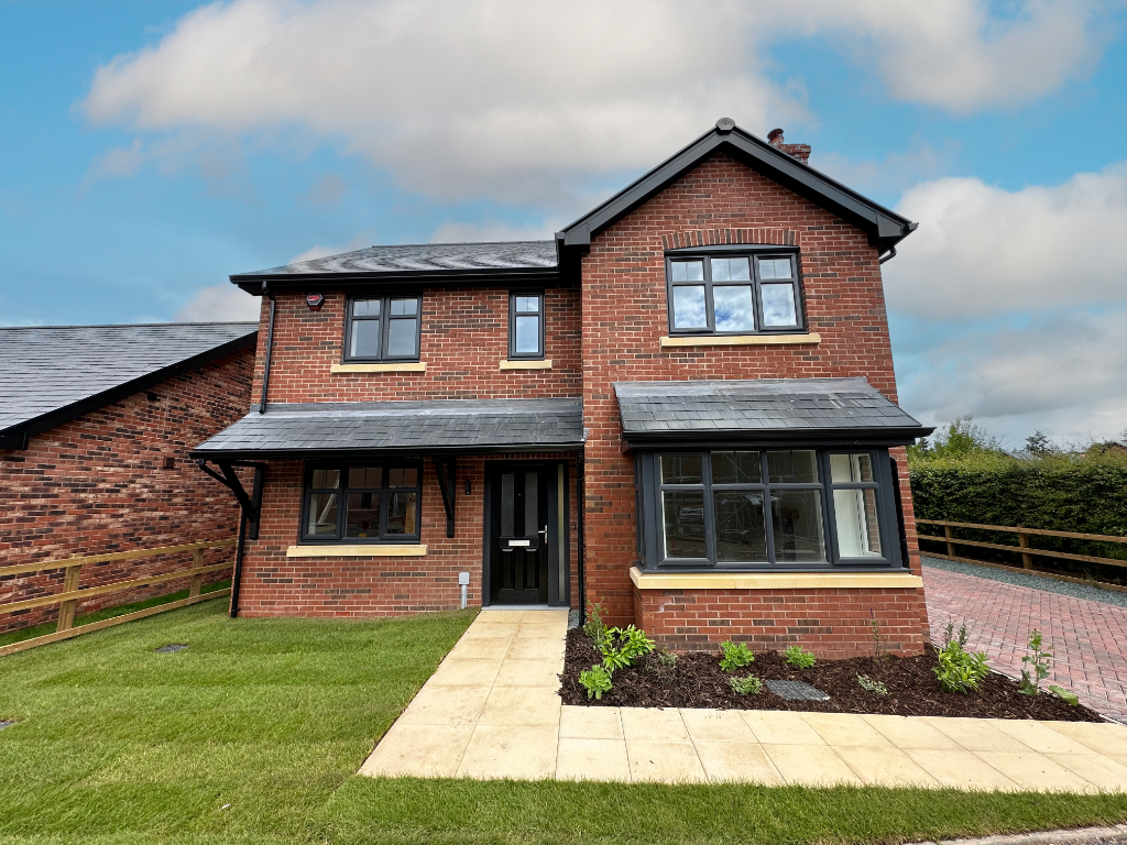 4 bedroom detached house for sale in Station Road, Baschurch, SY4 2BG, SY4