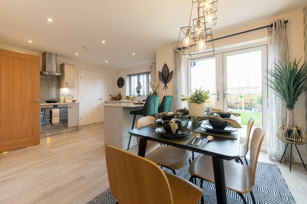 4 bedroom detached house for sale in Station Road, Baschurch, SY4 2BG, SY4