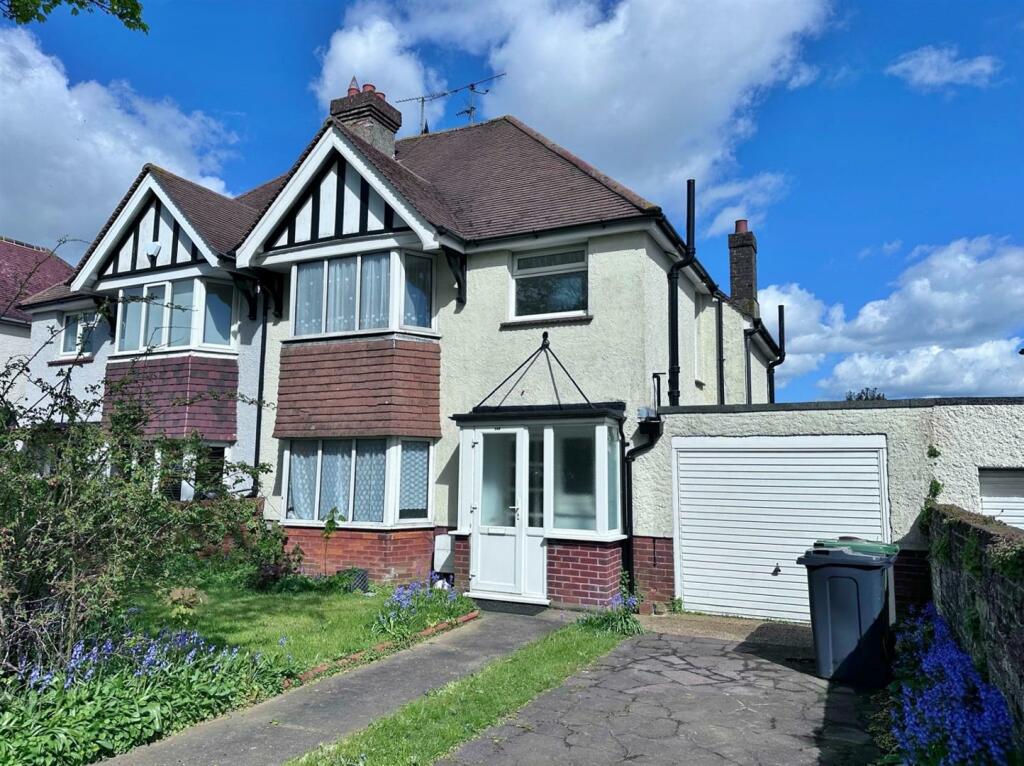 3 bedroom semi-detached house for sale in Victoria Drive, Eastbourne, BN20