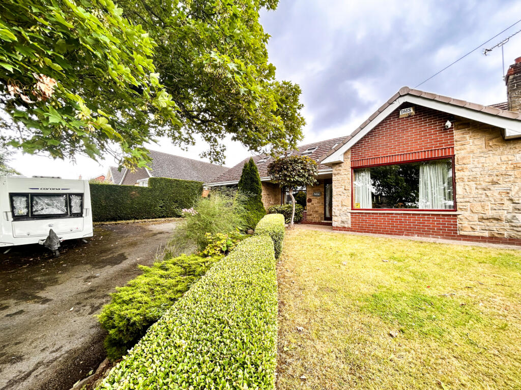 Main image of property: Holme Lane, Bottesford, North Lincolnshire, DN16 3RP, DN16