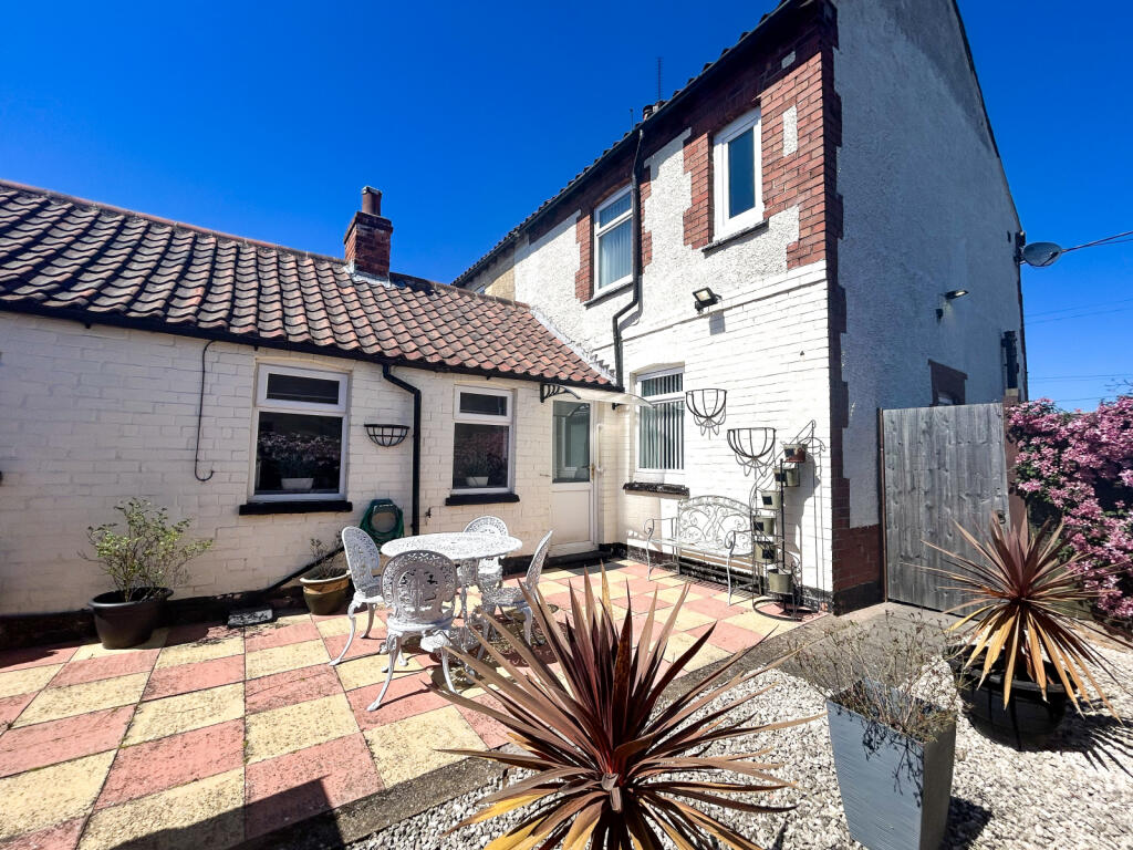 Main image of property: Cemetery Road, DN15 9UQ