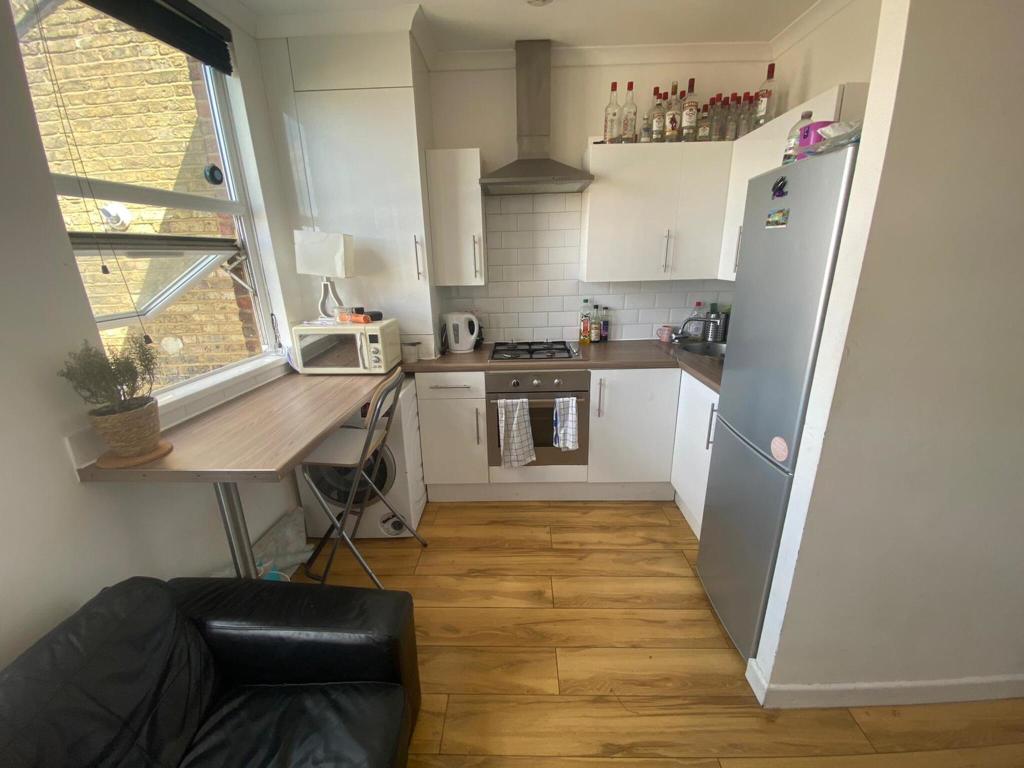 Main image of property: New Cross Road, SE14