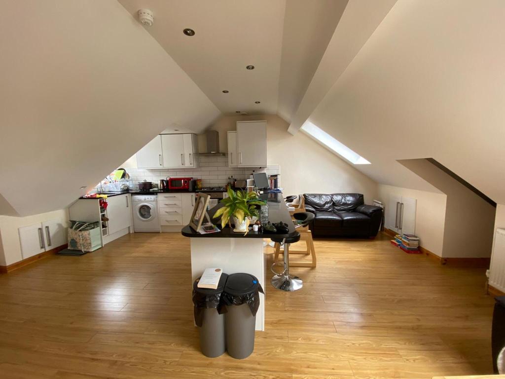 Main image of property: Stanthorpe Road, SW16