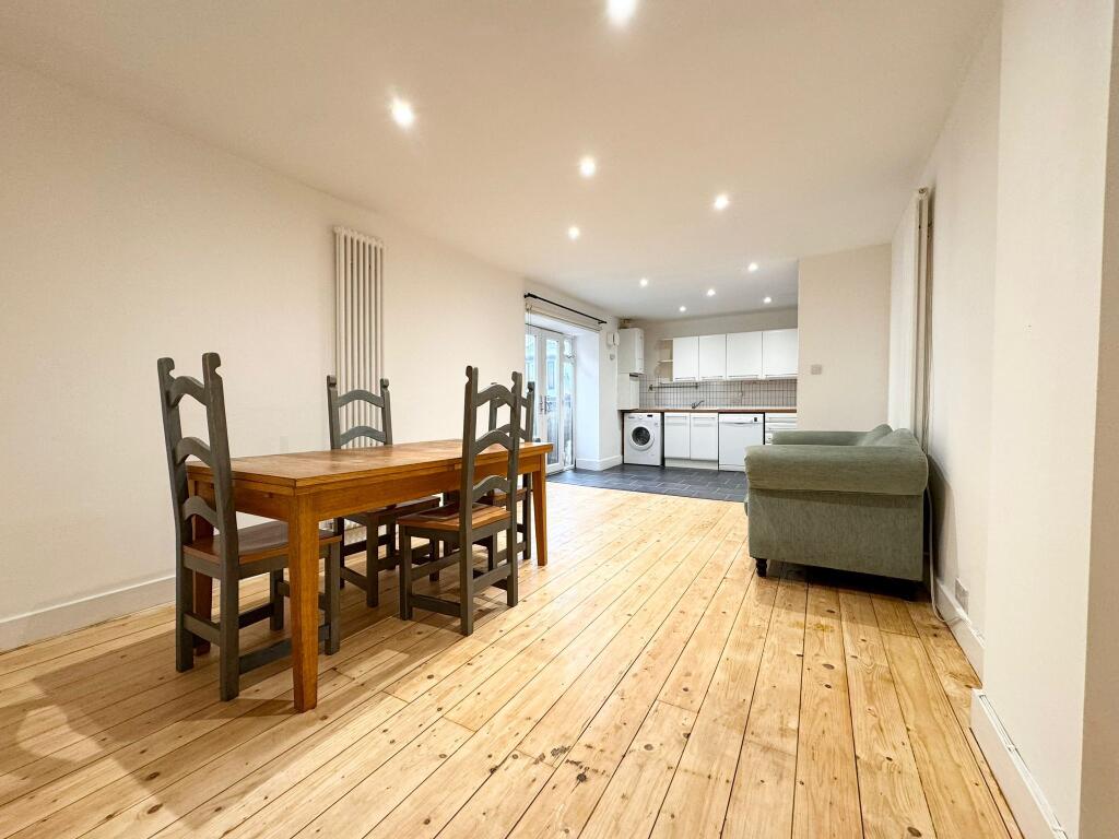 Main image of property: Thurlow Park Road, SE21