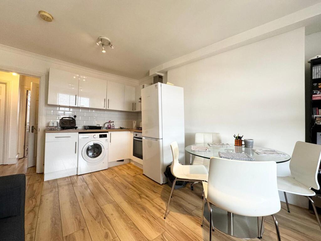 Main image of property: New Cross Road, SE14
