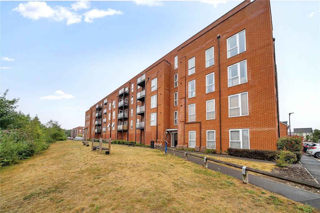 Main image of property: Strong Drive, Basingstoke, Hampshire, RG21