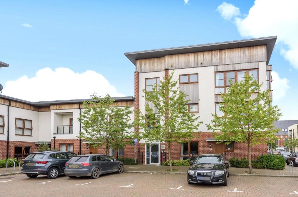 Main image of property: Greenlands Road, Basingstoke, Hampshire, RG24