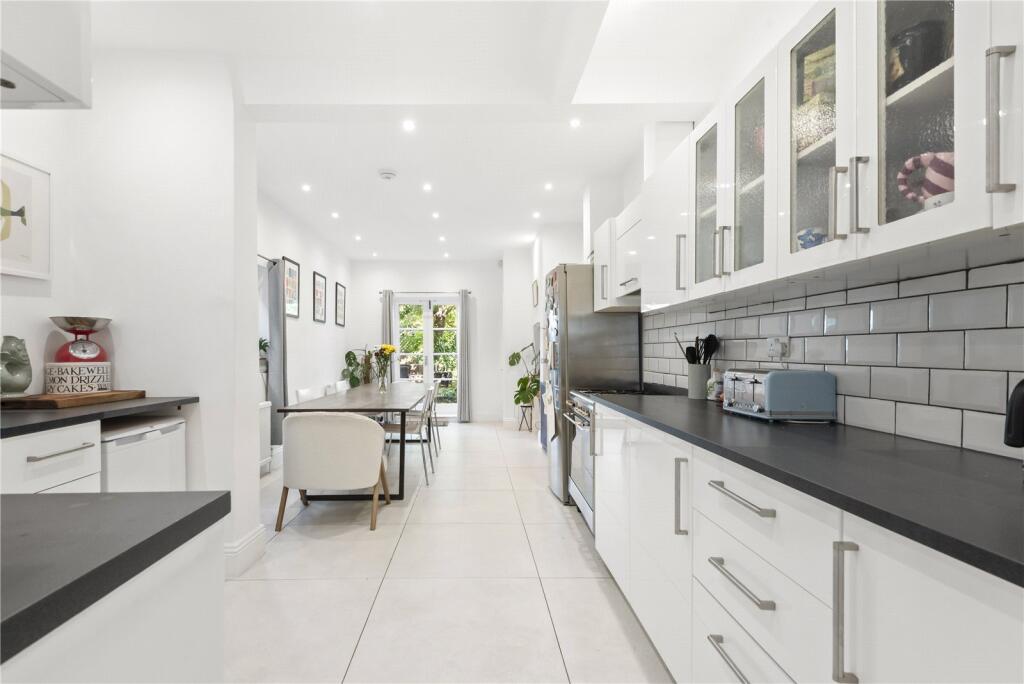 Main image of property: Farm Lane, Fulham, SW6