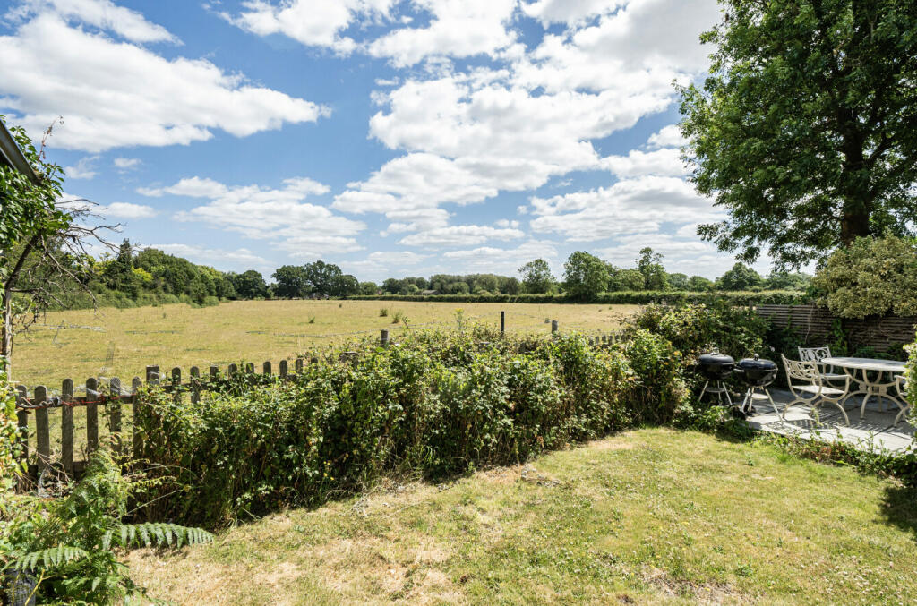 4 bedroom bungalow for sale in Staines Road, Laleham, Surrey, TW18